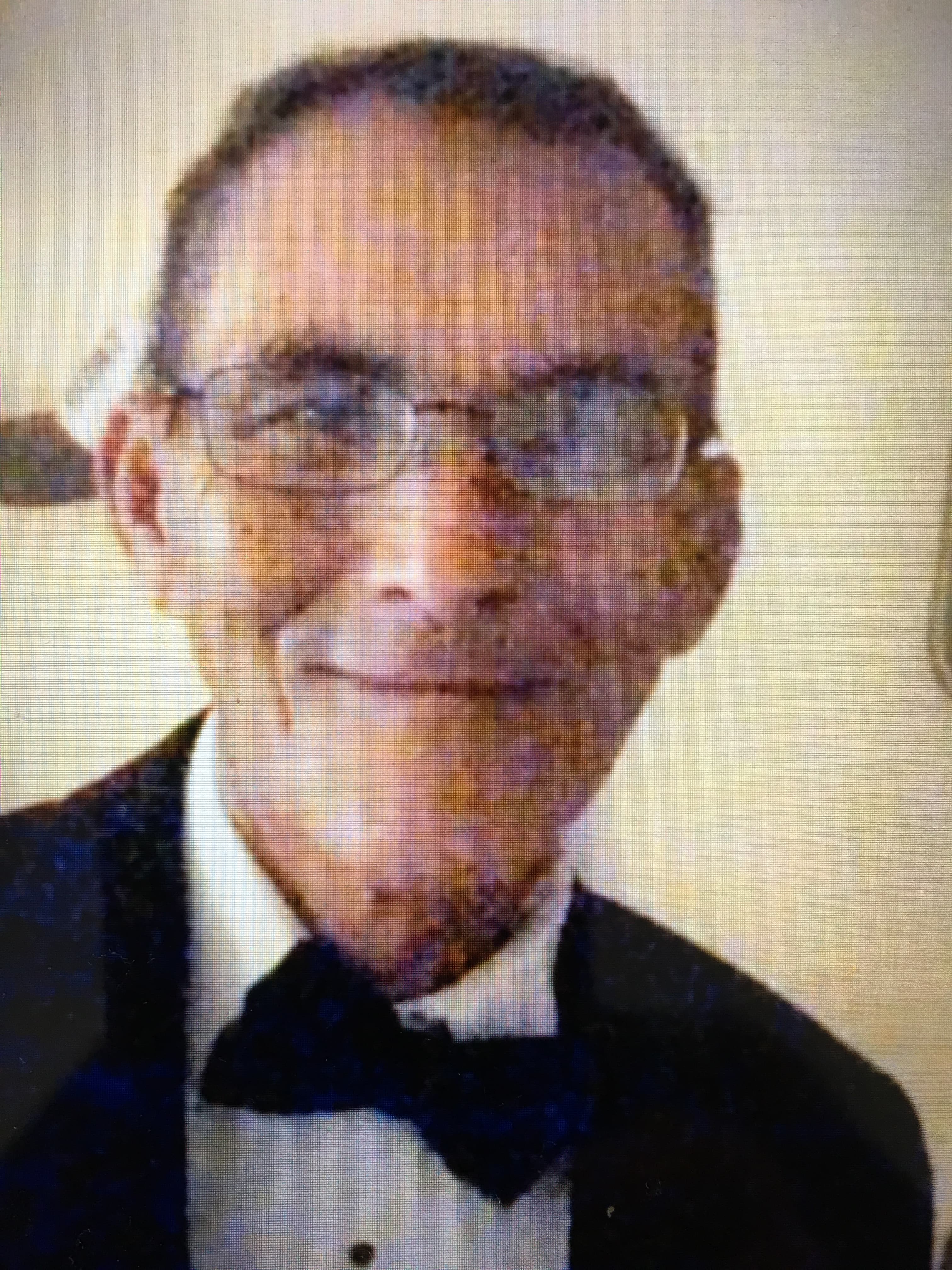 Roger Xiong Sr.